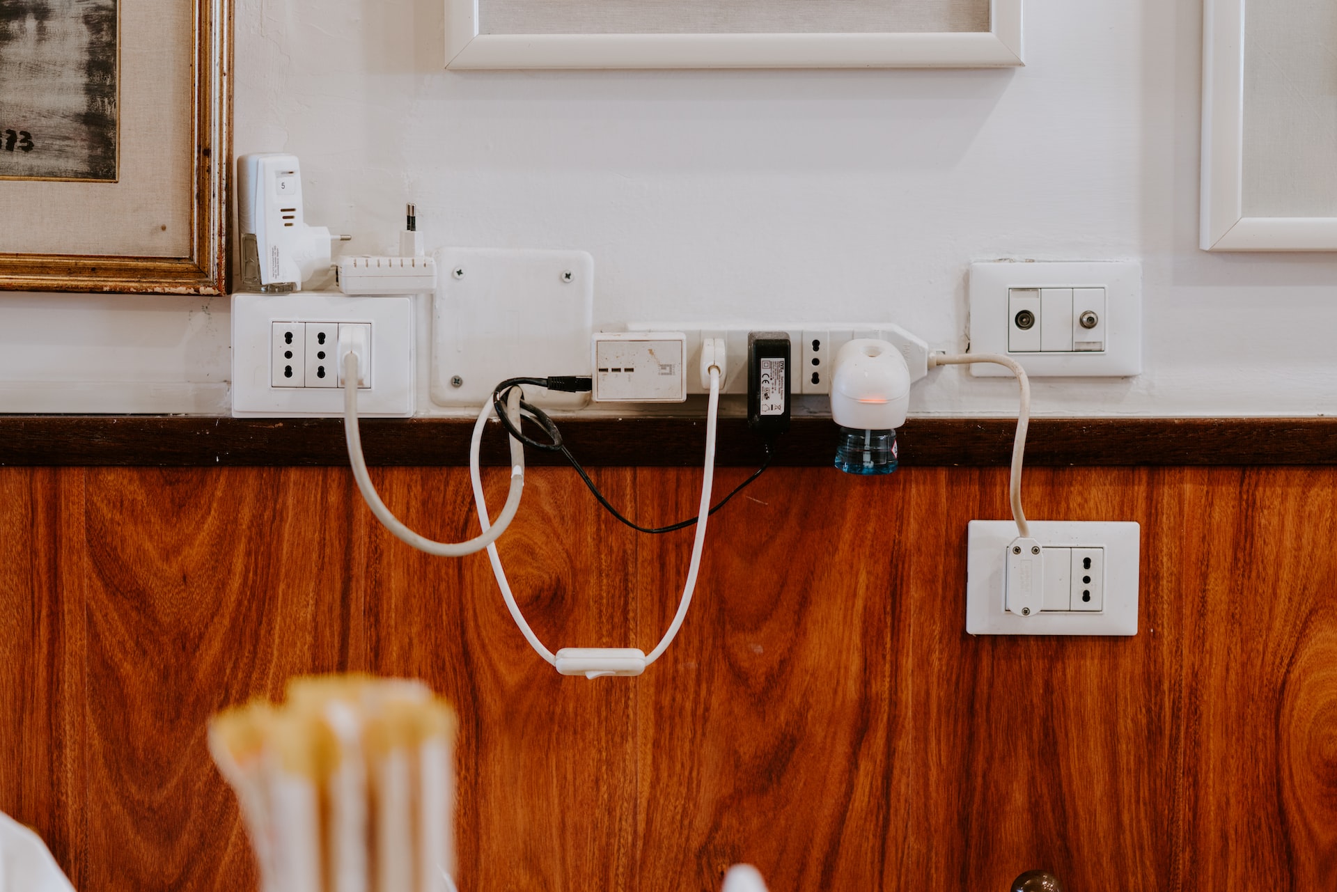 What Are Smart Plugs?